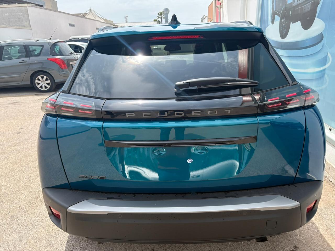 Peugeot 2008 Hybrid 110 e-DCS6 Allure