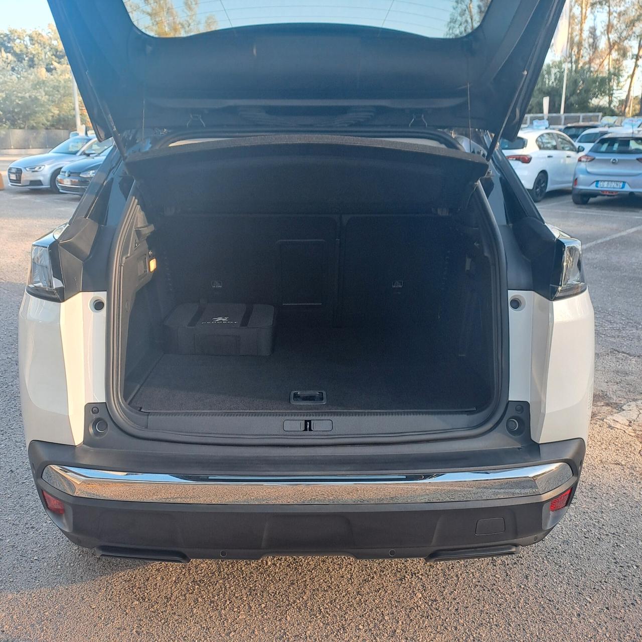 Peugeot 3008 1.6 Plug-In Hybrid 225Cv Eat8 Allure