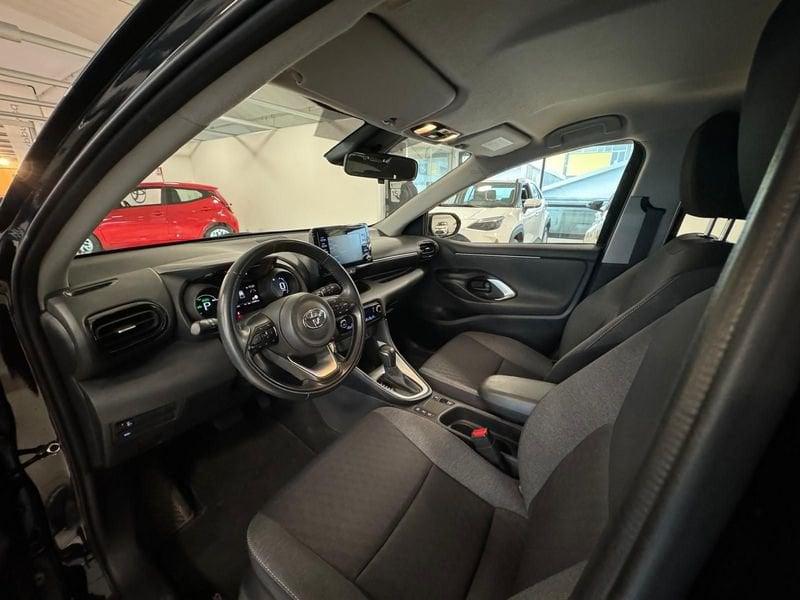 Toyota Yaris Hybrid Active MY21