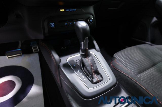 FORD Focus 1.0 ECOBOOS HYBRID 155 CV POWERSHIFT ST-LINE X