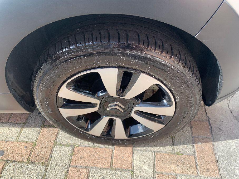 Citroen C3 PureTech 82 Shine - OK NEOPATENTATI