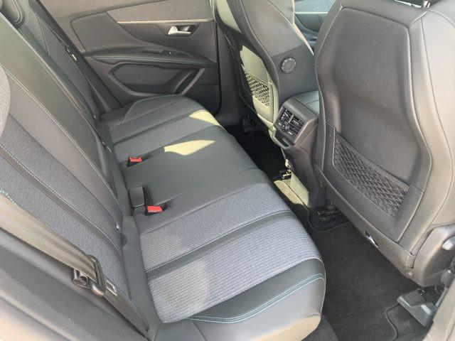 PEUGEOT 3008 BlueHDi 130 S&S Allure Pack