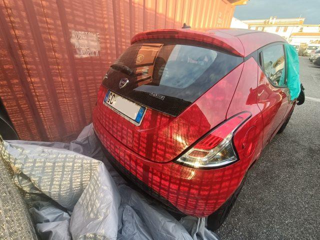 LANCIA Ypsilon 1.0 FireFly 5 porte S&S Hybrid Ecochic Silver