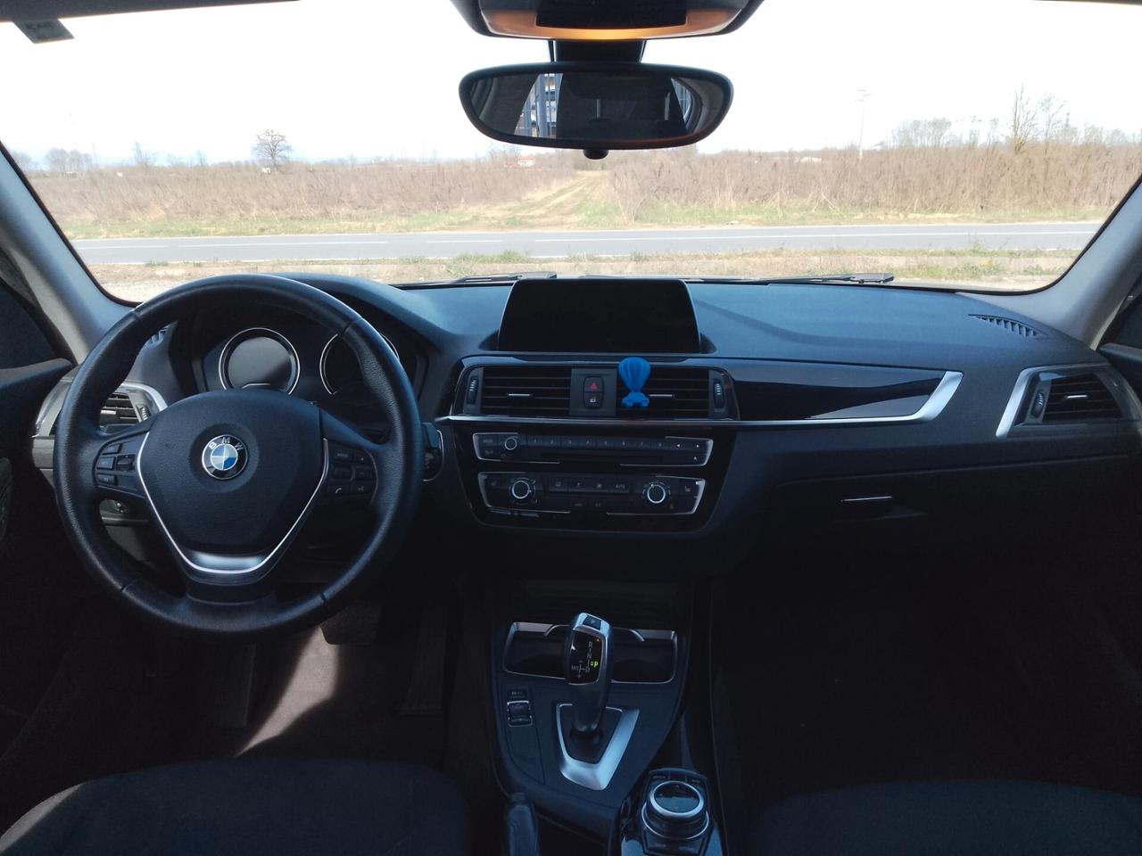 Bmw 118 118d 5p. Advantage