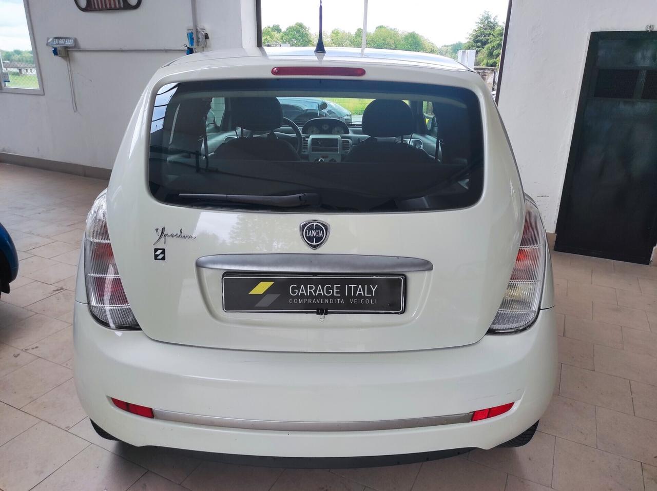 Lancia Ypsilon 1.2 Argento NEOPATENTATI