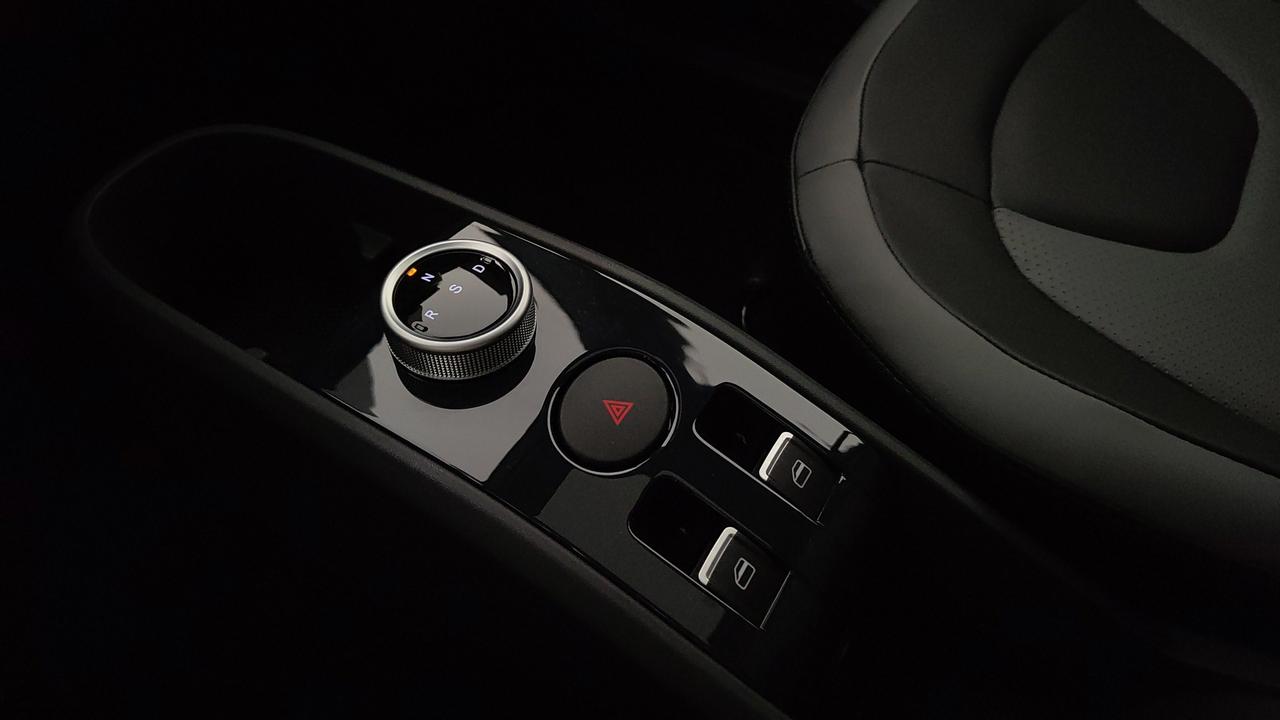XEV YOYO MY 23 PRO