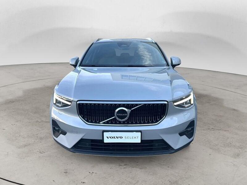 Volvo XC40 B3 163+14 CV Automatico Mild Hybird LED Core