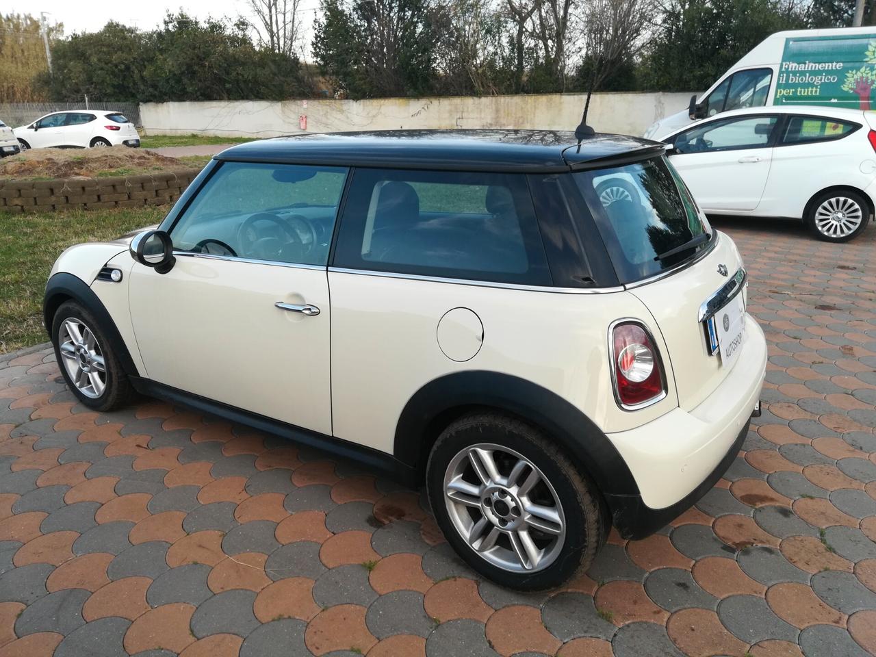 Mini Mini 1.6 16V Cooper D