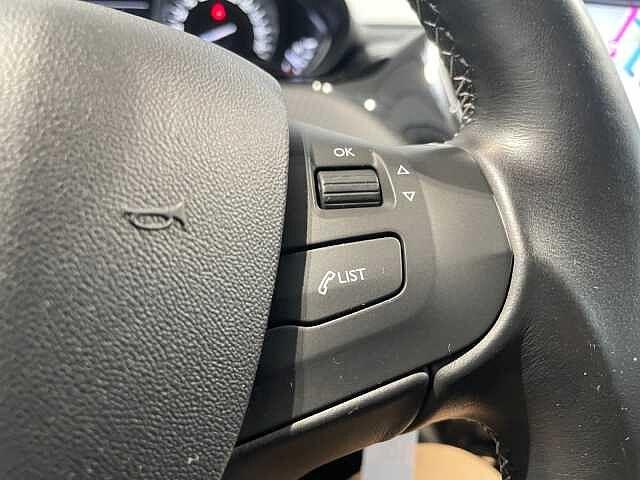 Peugeot 2008 1.6D BlueHDi 100CV Active - NEOPATENTATI