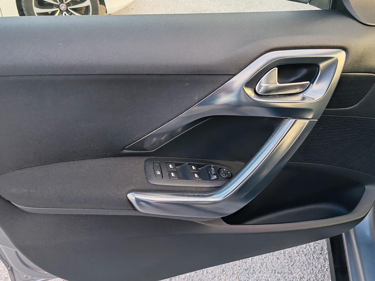 Peugeot 2008 1.6 Hdi Allure