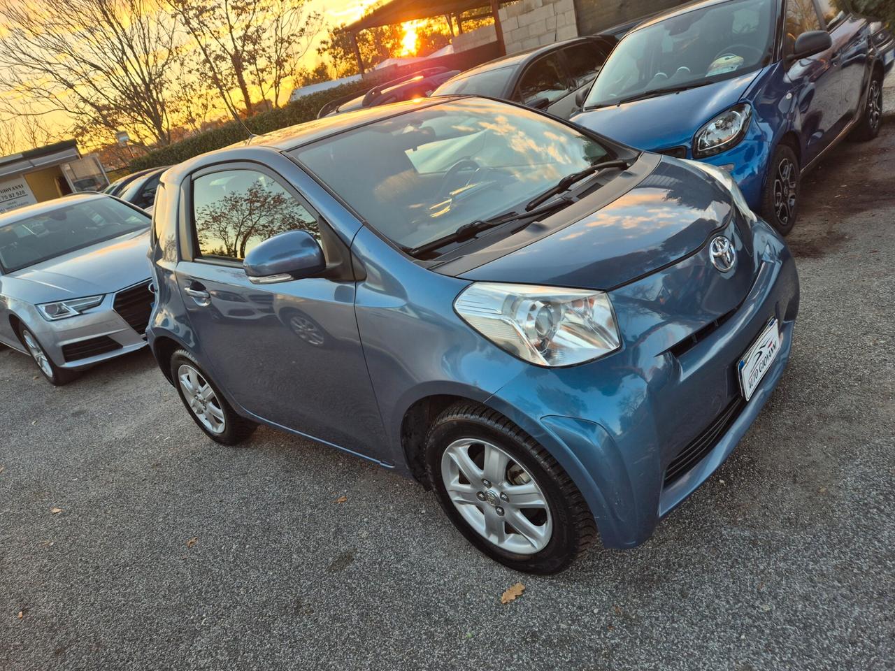 Toyota iQ 1.0 CVT Lounge