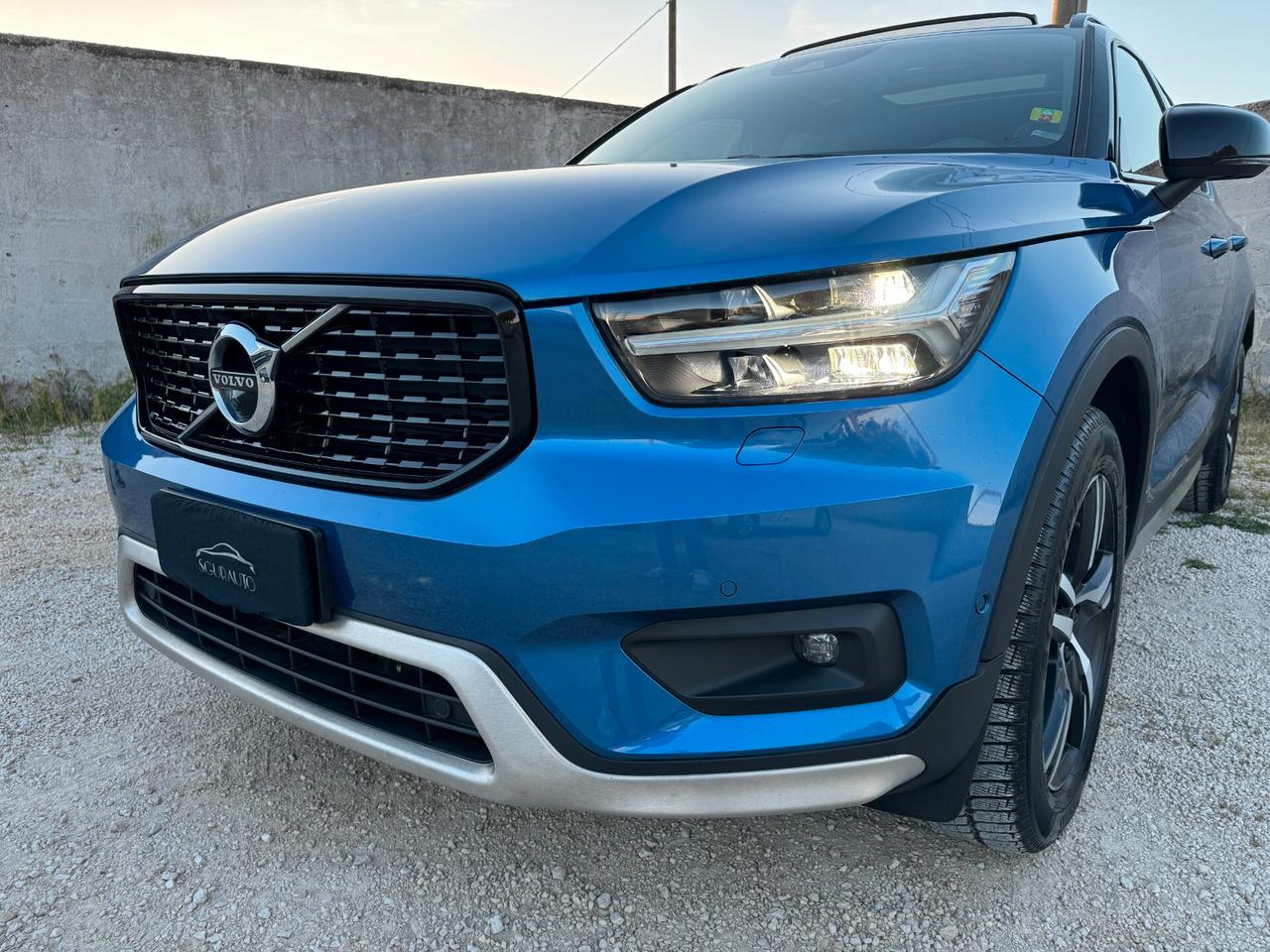 VOLVO XC40 D4 2.0D 190CV AWD R-DESIGN 2020