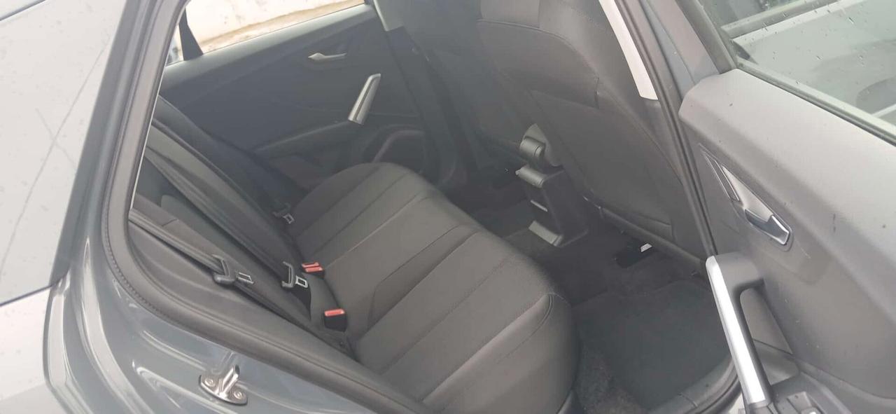 Audi Q2 35 2.0 TDI 150cv Stronic Identity Black - 2020