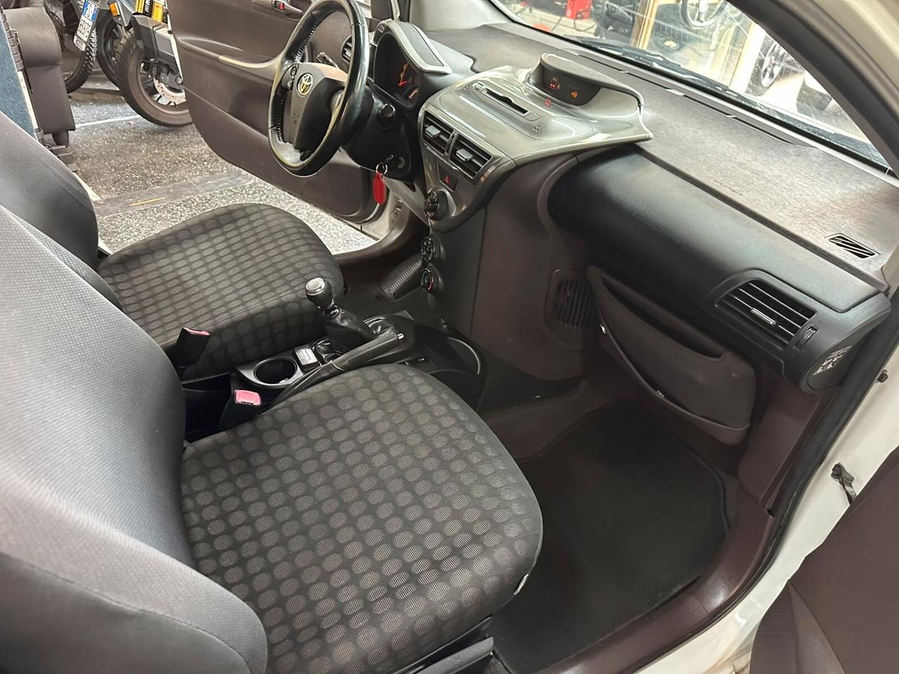 Toyota iQ 1.3 Executive