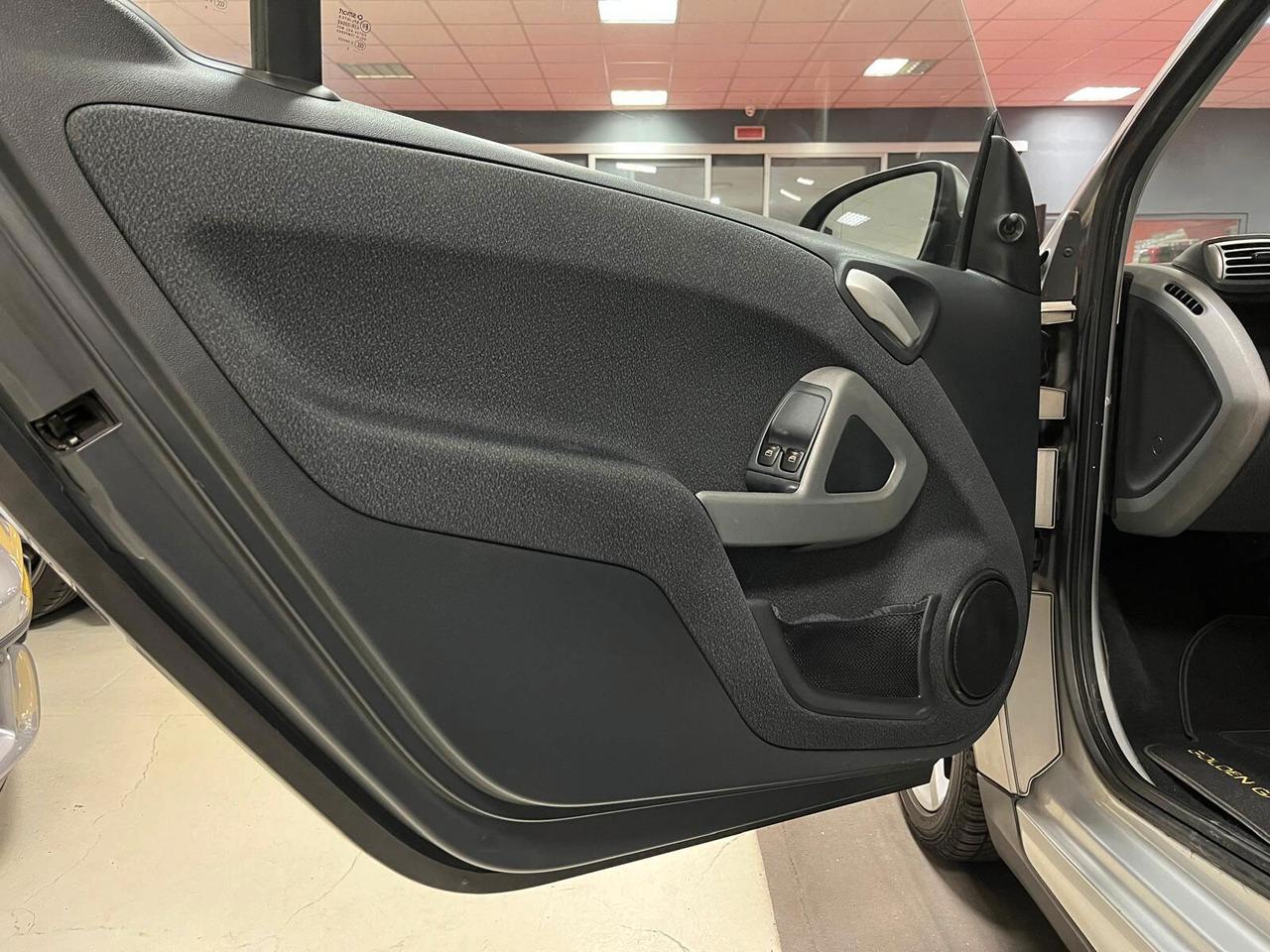 Smart ForTwo 1000 52 kW MHD coupé pulse