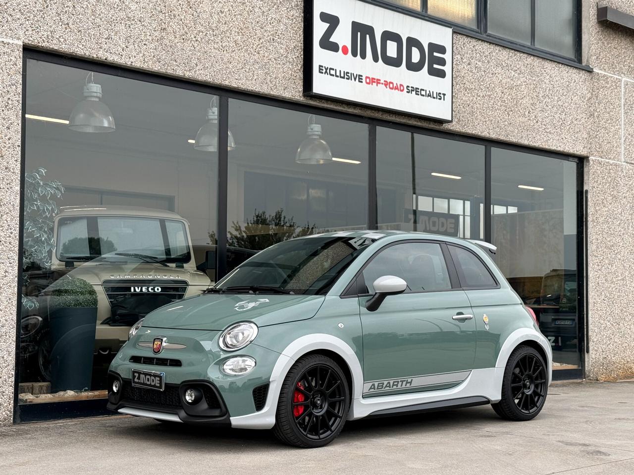 Abarth 695 1.4 Turbo T-Jet 180 CV 70° Anniversario