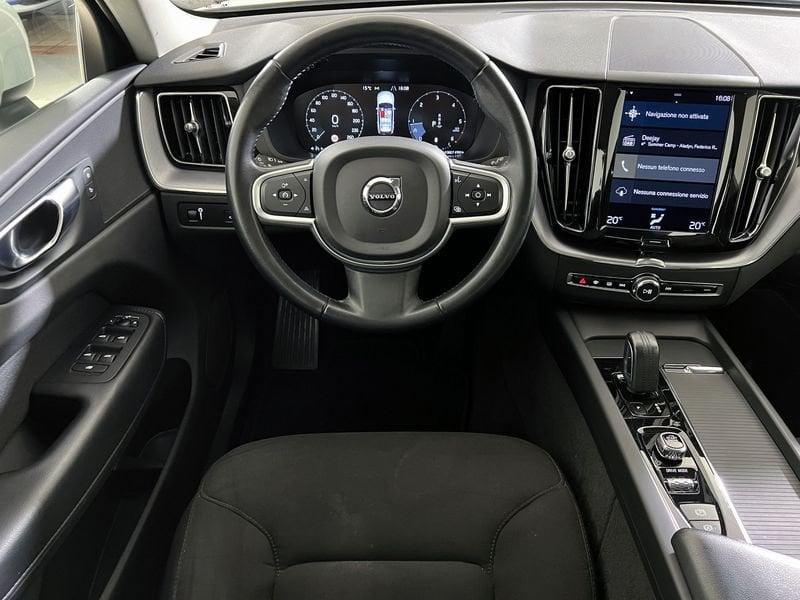 Volvo XC60 B4 D AWD automatico Momentum