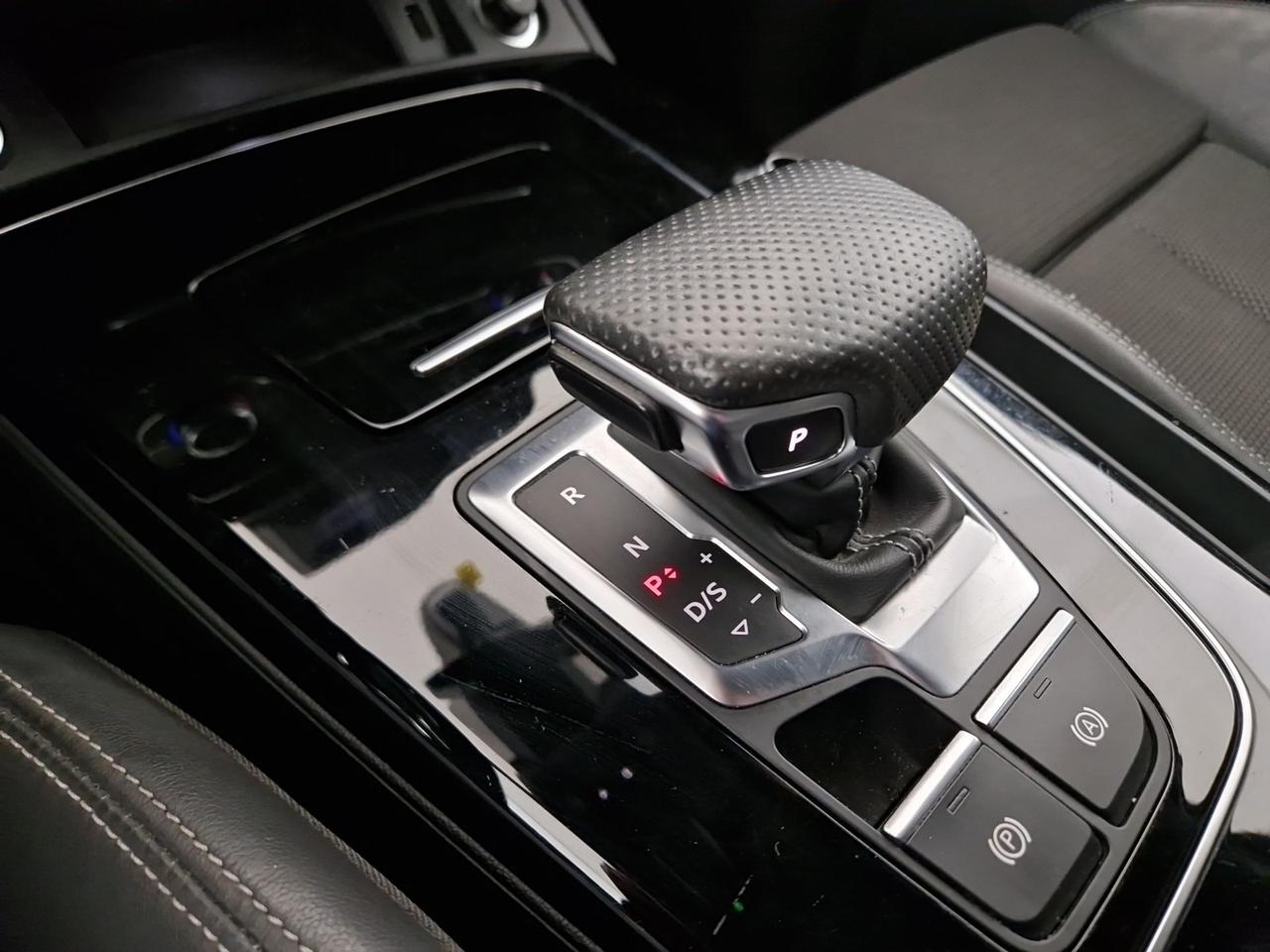 Audi Q5 sportback 40 2.0 tdi mhev 12v s line plus quattro s-tronic