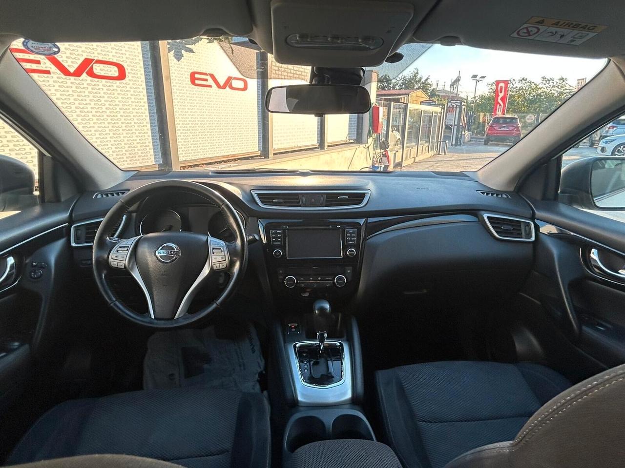 Nissan Qashqai 1.6 dCi N-Connecta 2WD 130cv xtronic E6