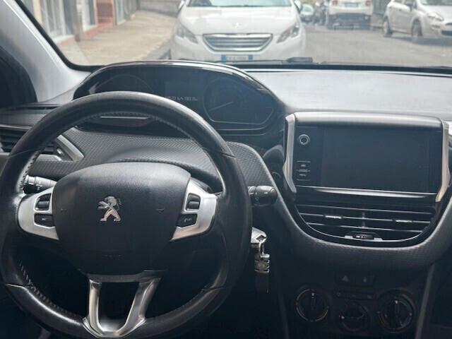 Peugeot 2008 1.6 HDi -Turbo Diesel - 2015