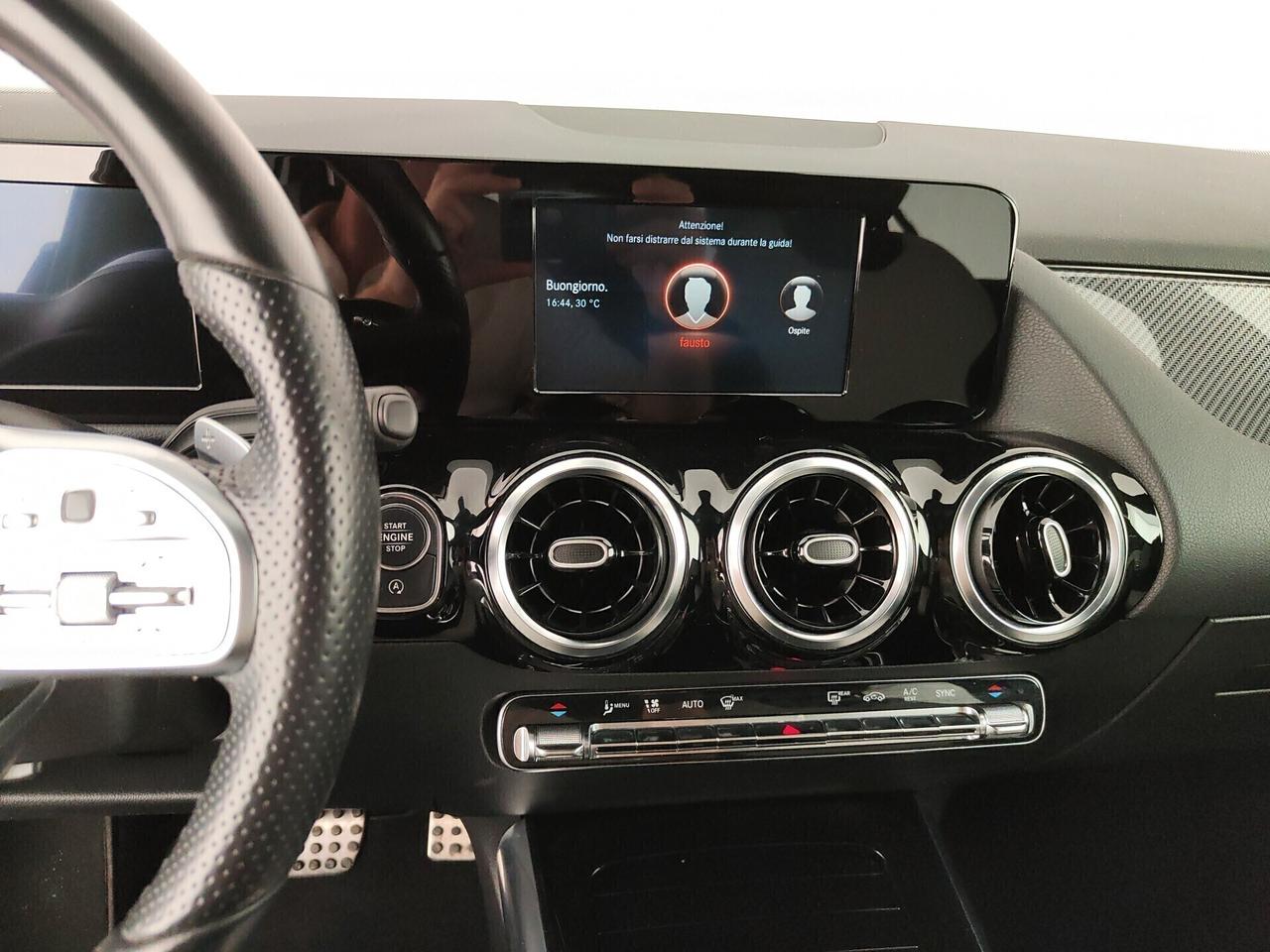 Mercedes-benz GLA 200 d Automatic Premium