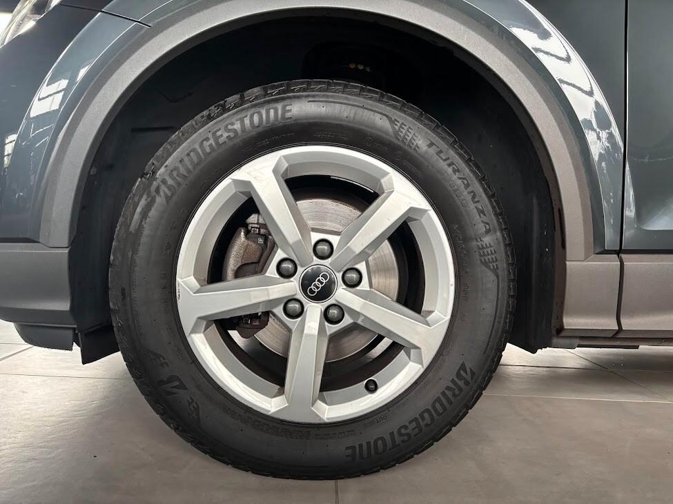 Audi Q2 35 TFSI S tronic Business Plus