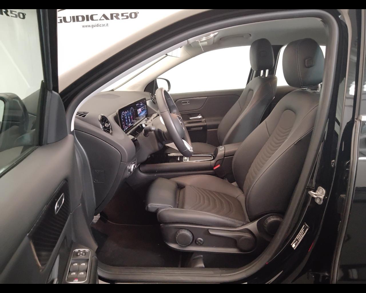 Mercedes-Benz GLA-H247 2023 - GLA 180 d Advanced auto