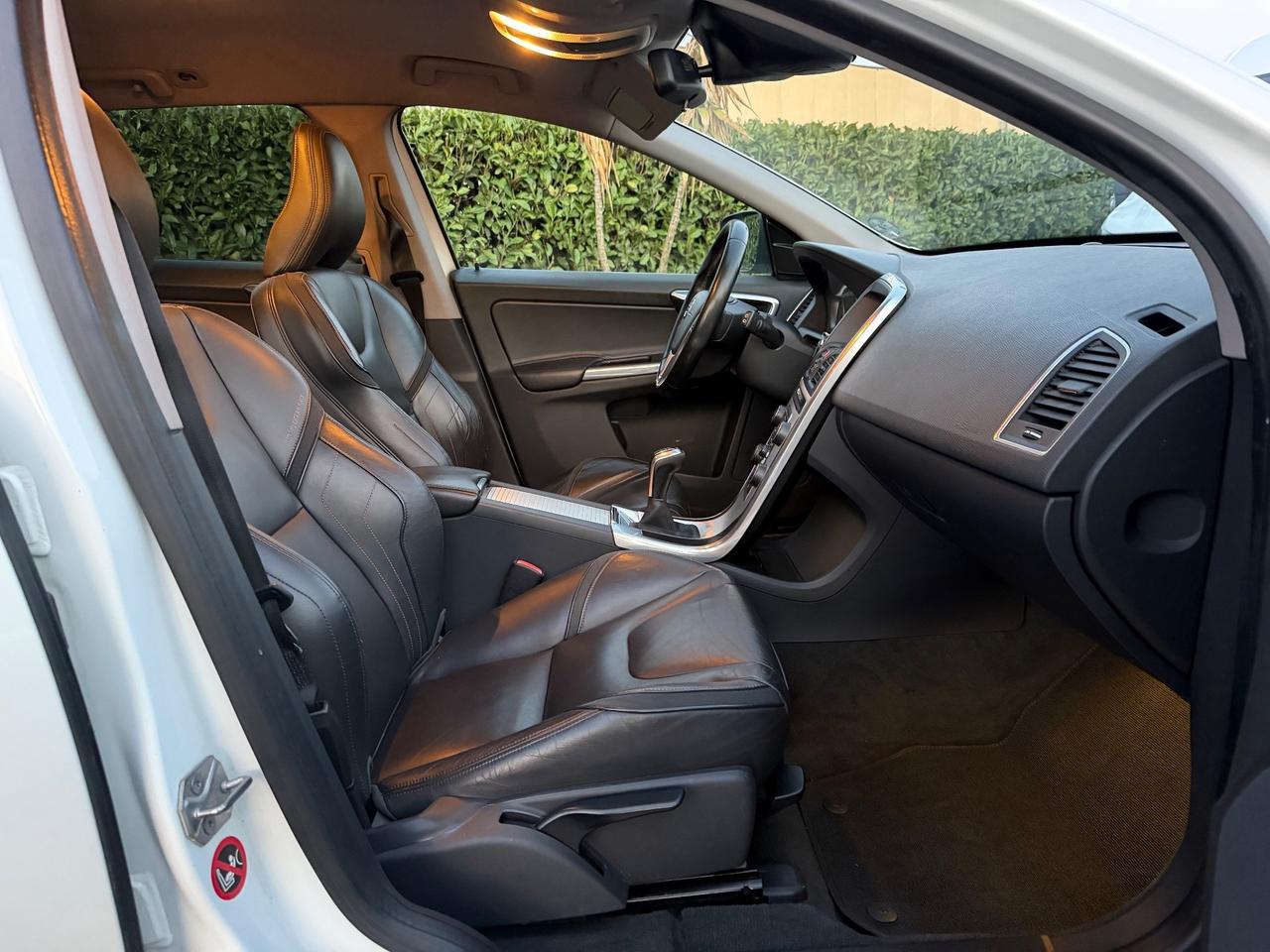 Volvo XC60 2.0 D3 150CV OCEAN RACE EURO6