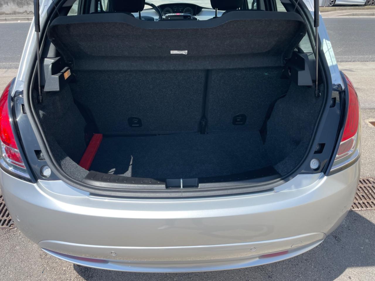 LANCIA YPSILON 1.0 HYBRID 70 (CV) 2021