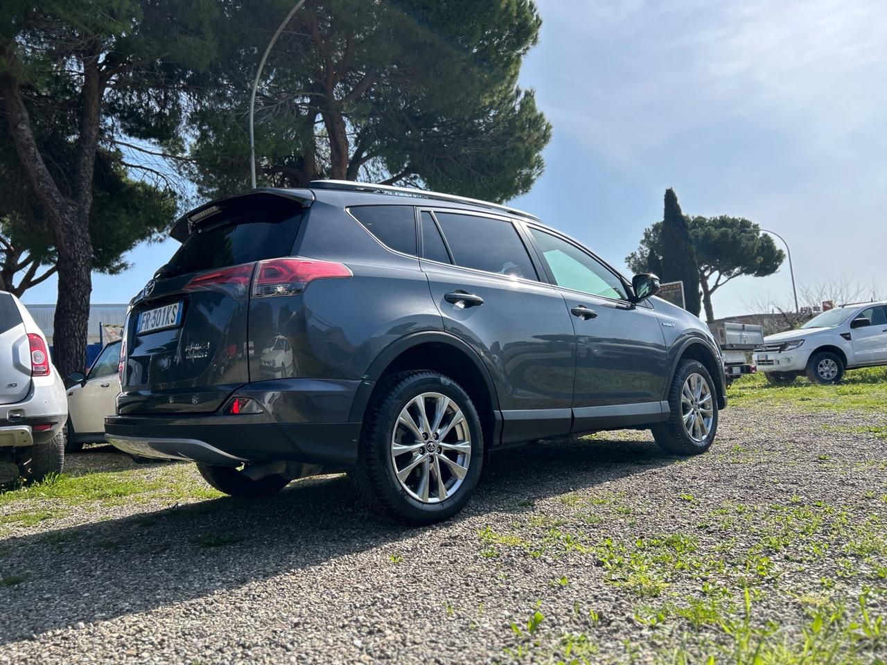 Toyota RAV4 2.5 Hybrid 2WD*NAVI*PELLE*RETROCAMERA*