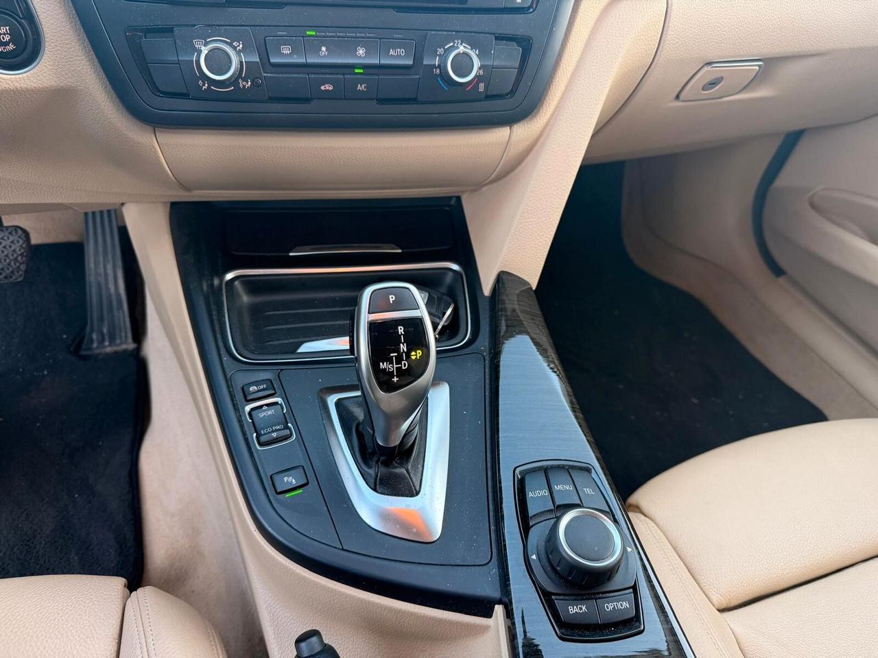 Bmw 320 320d xDrive Luxury