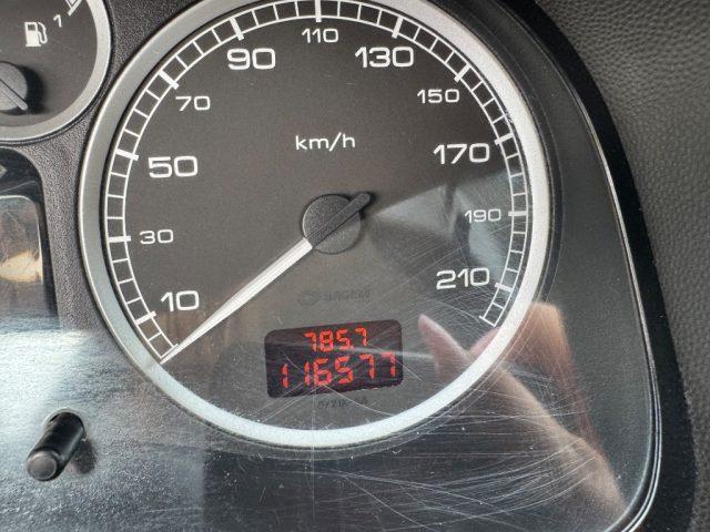 PEUGEOT 307 1.6 16V 5p. XR