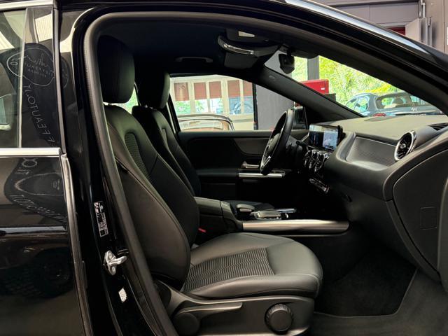 MERCEDES-BENZ GLA 180 d Automatic Business Extra