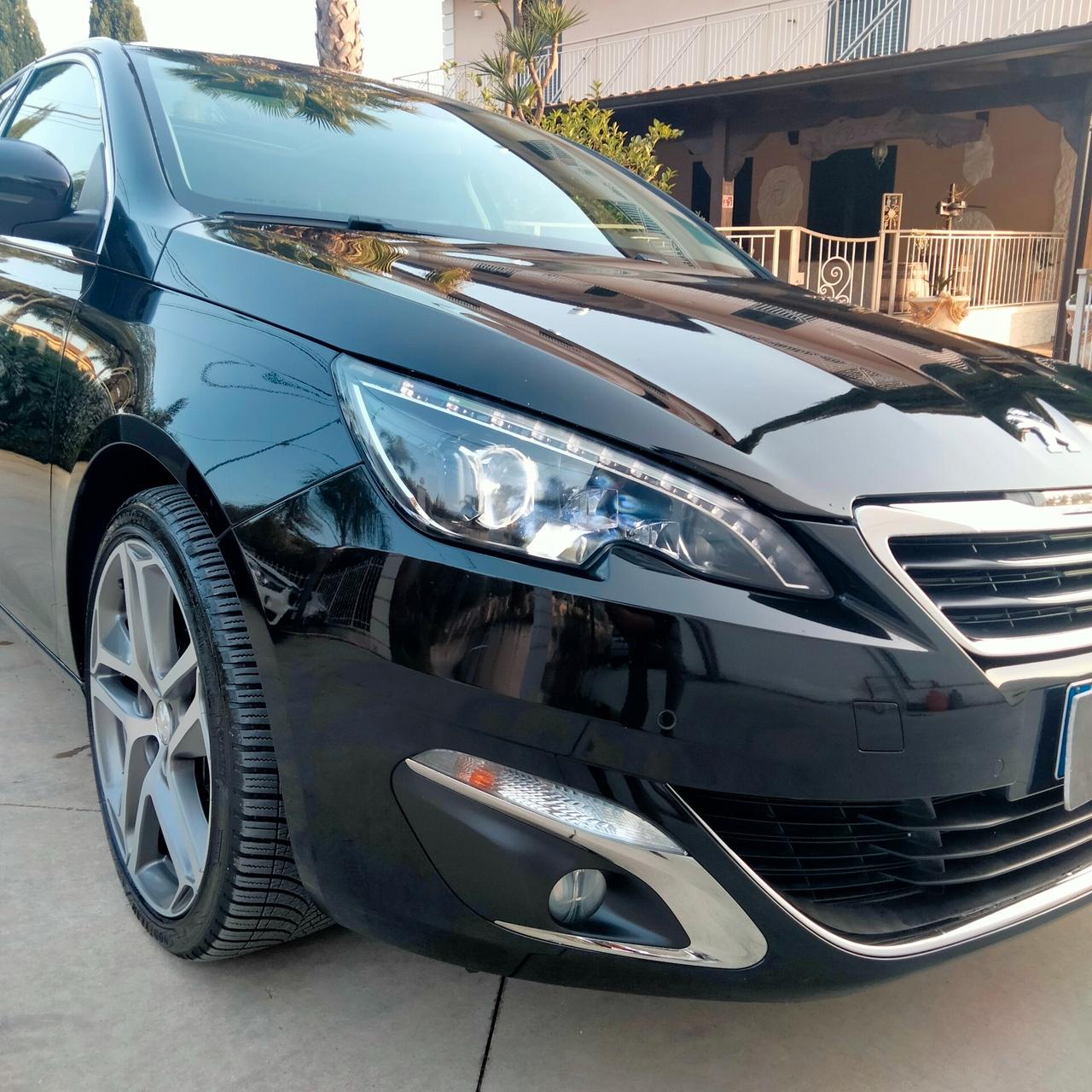 Peugeot 308 1.6 e-HDi 115 CV Stop&Start Allure