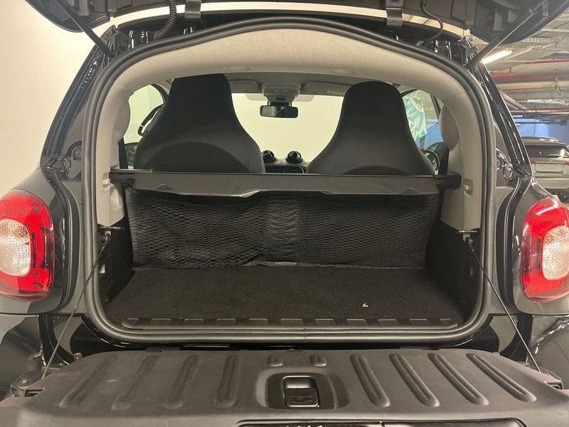 smart fortwo EQ Pure 22kw