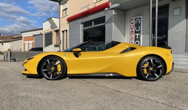 FERRARI SF90 Spider ASSETTO FIORANO