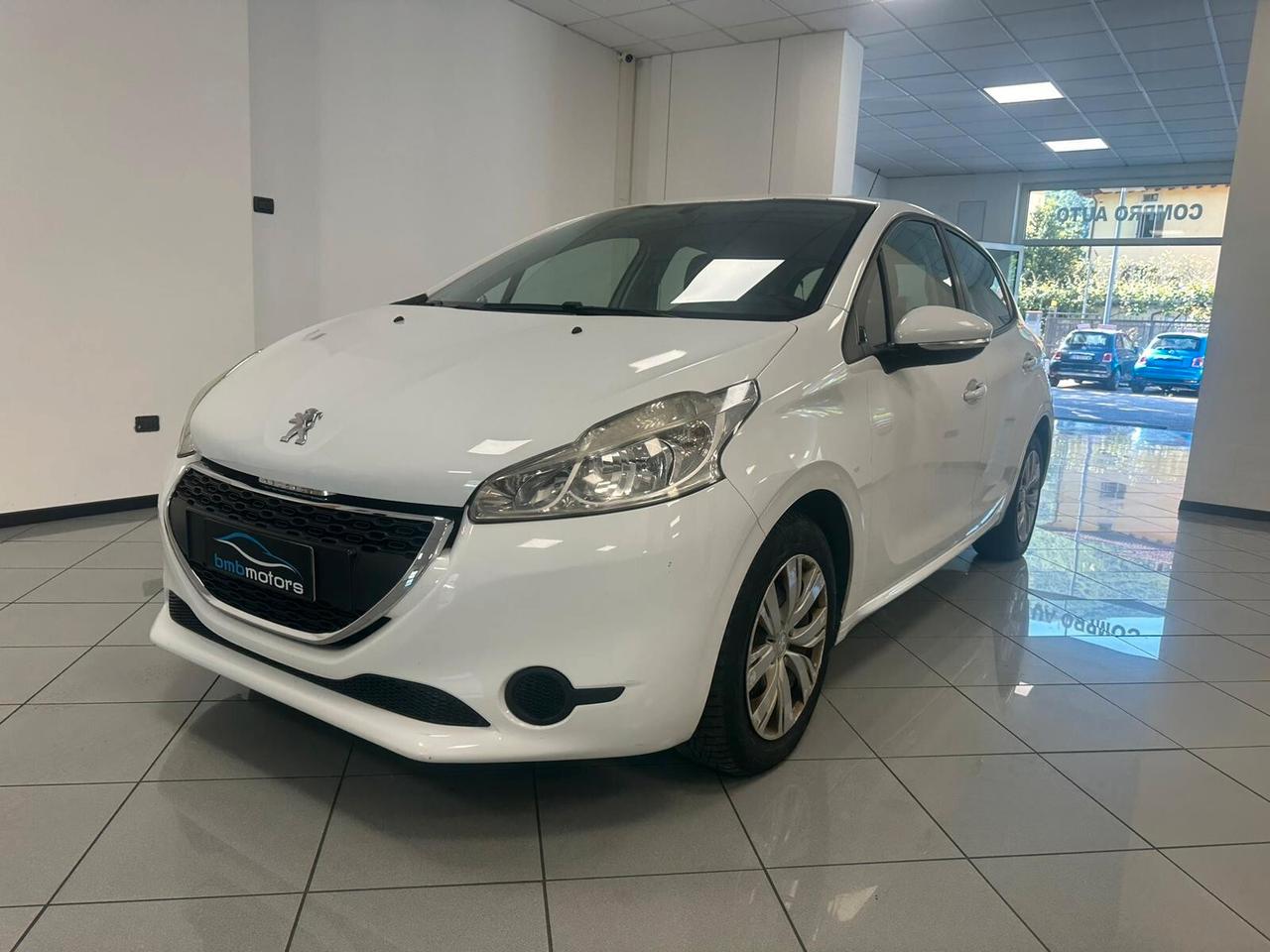 Peugeot 208 1.2 VTi 82 CV 5 porte Allure