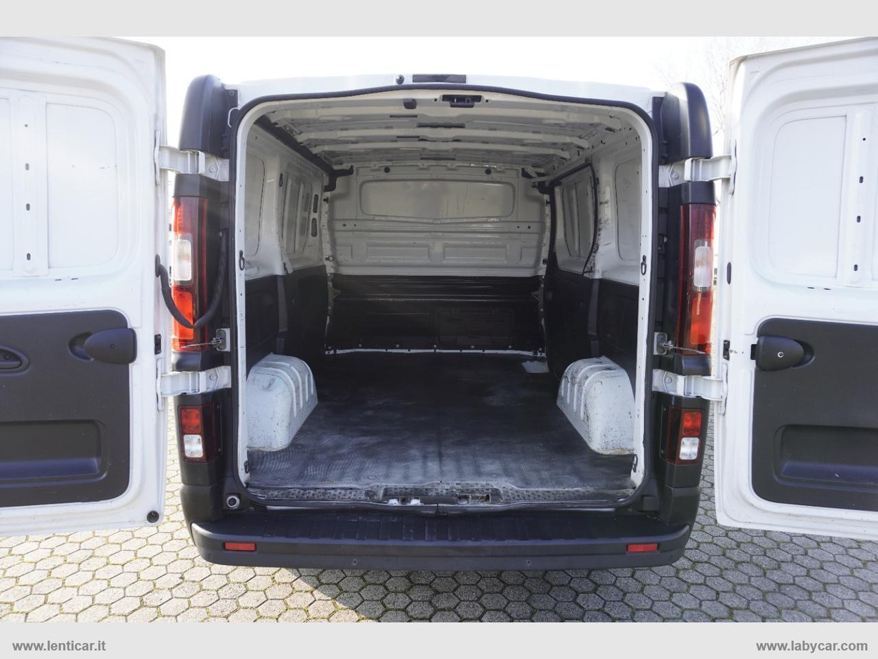 Vivaro 29 1.6 BiT. EcoF. PC-TN Furg.