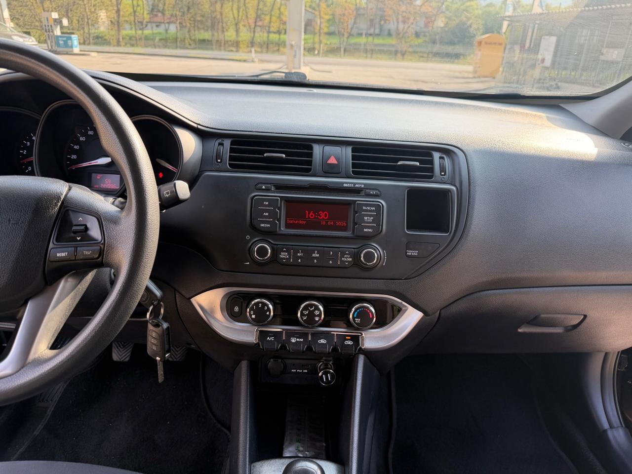 Kia Rio 1.1 CRDi WGT 5p. EX