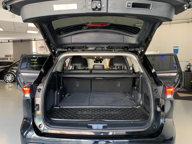 TOYOTA Highlander 2.5H AWD-i E-CVT Lounge 7 Posti