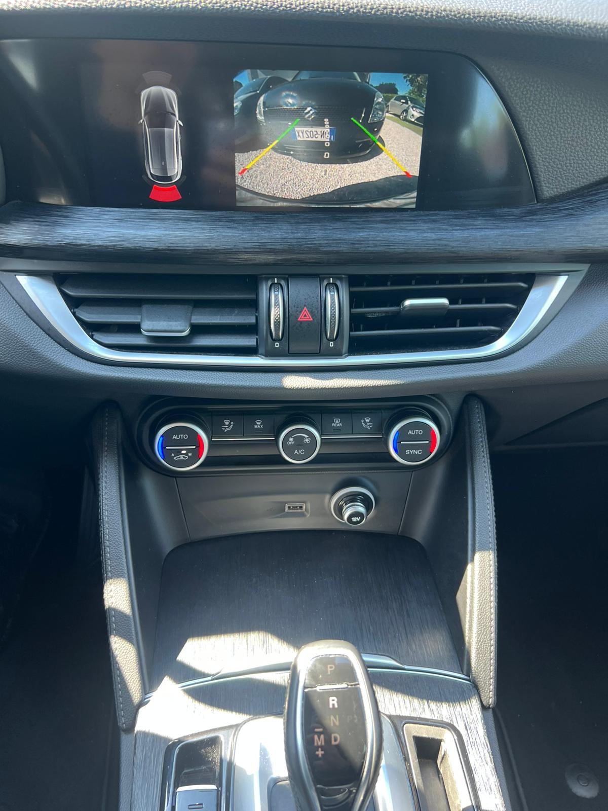 Alfa Romeo Stelvio 2.2 Turbodiesel 190 CV AT8 Q4 Business