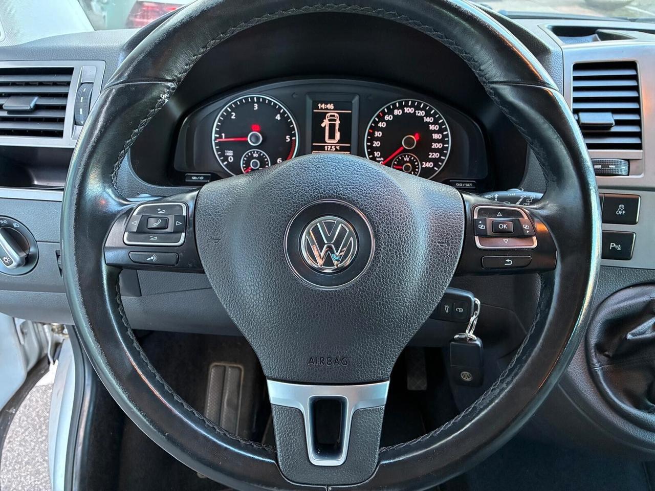 Volkswagen Caravelle 2.0 TDI Comfortline 9 posti