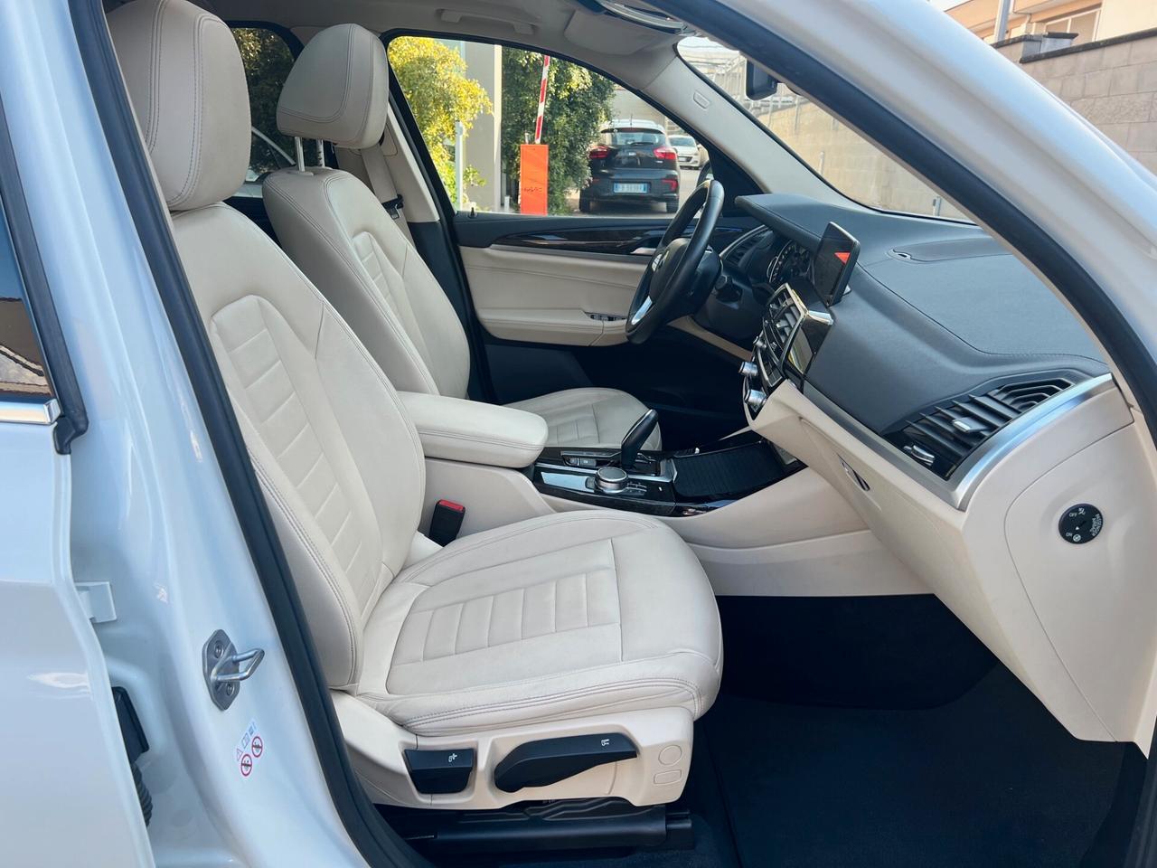 Bmw X3 xdrive20d LUXURY 190cv auto TETTO/LED/PELLE/CAMERA