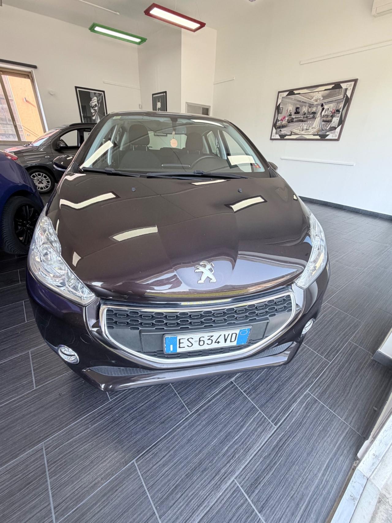 Peugeot 208 Allure benzina