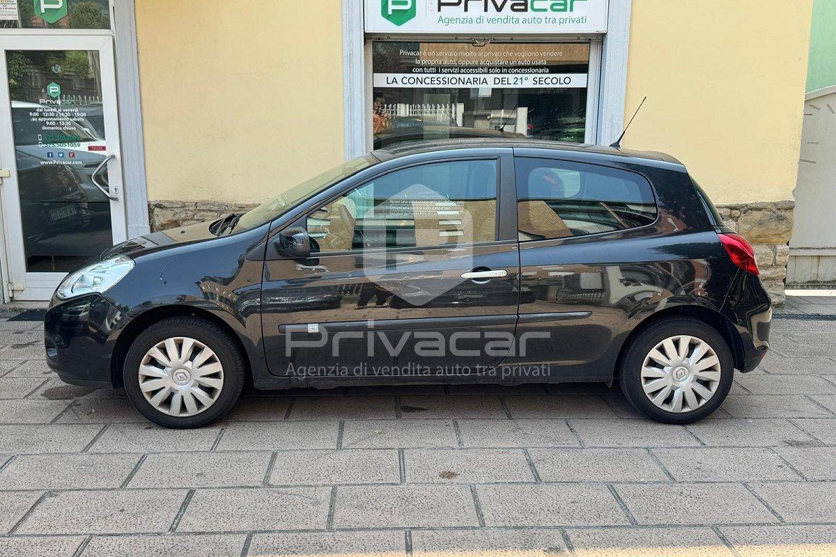 RENAULT Clio 1.2 16V 3 porte Dynamique