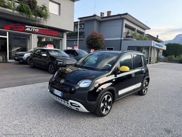 FIAT Panda 1.0 FireFly S&S Hybrid PACK CROSS