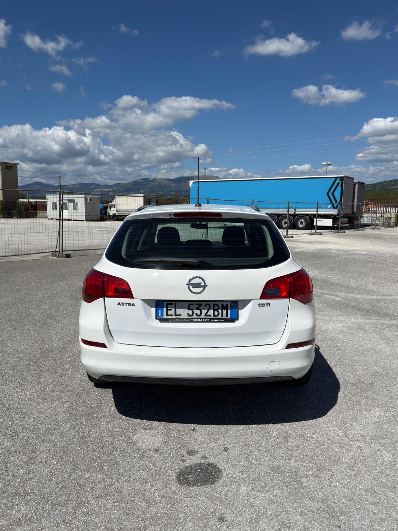 Opel Astra 1.7 CDTI 110CV Sports Tourer Cosmo