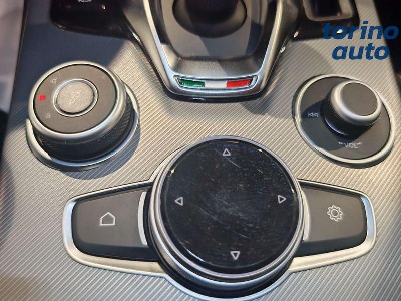 Alfa Romeo Stelvio 2.2 TD 210 CV Intensa AT8 Q4