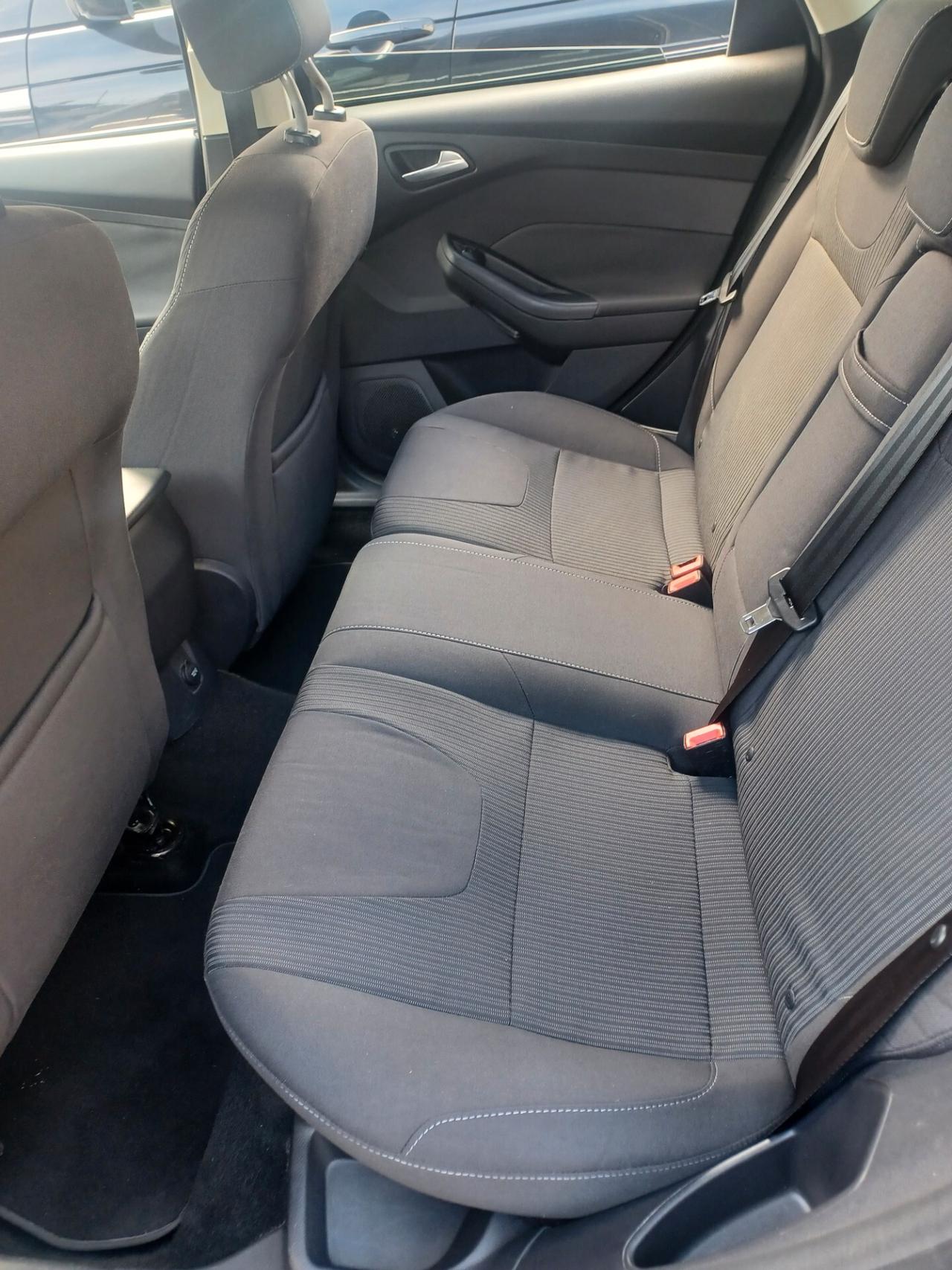 Ford Focus 1.0 TITANIUM S.W. ANNO 2013