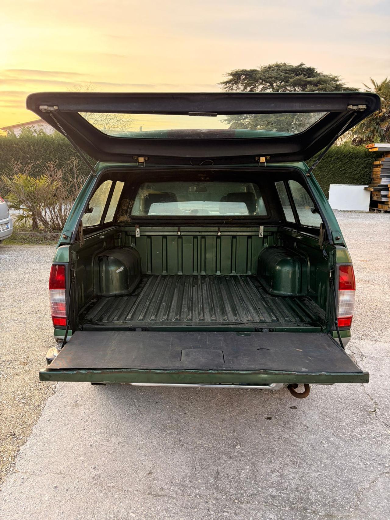 Nissan NAVARA 2.5 AUTOCARRO 5 POSTI-1999